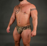 Alfons Dovana Camo Pixel Brief
