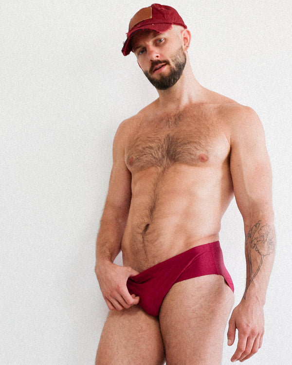 GYMNASIUM THE CLASSIC SWIM BRIEF BURGUNDY