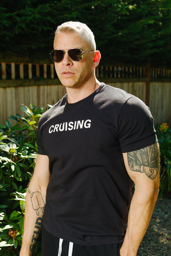 TOM OF FINLAND X HIRO CLARK CRUISING TEE